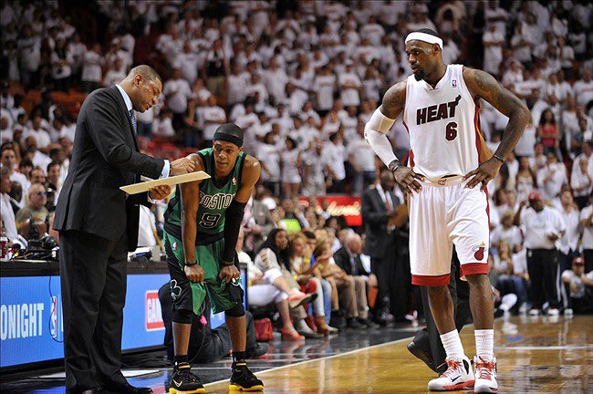 Up 3-2. https://abs.twimg.com/emoji/v2/... draggable=