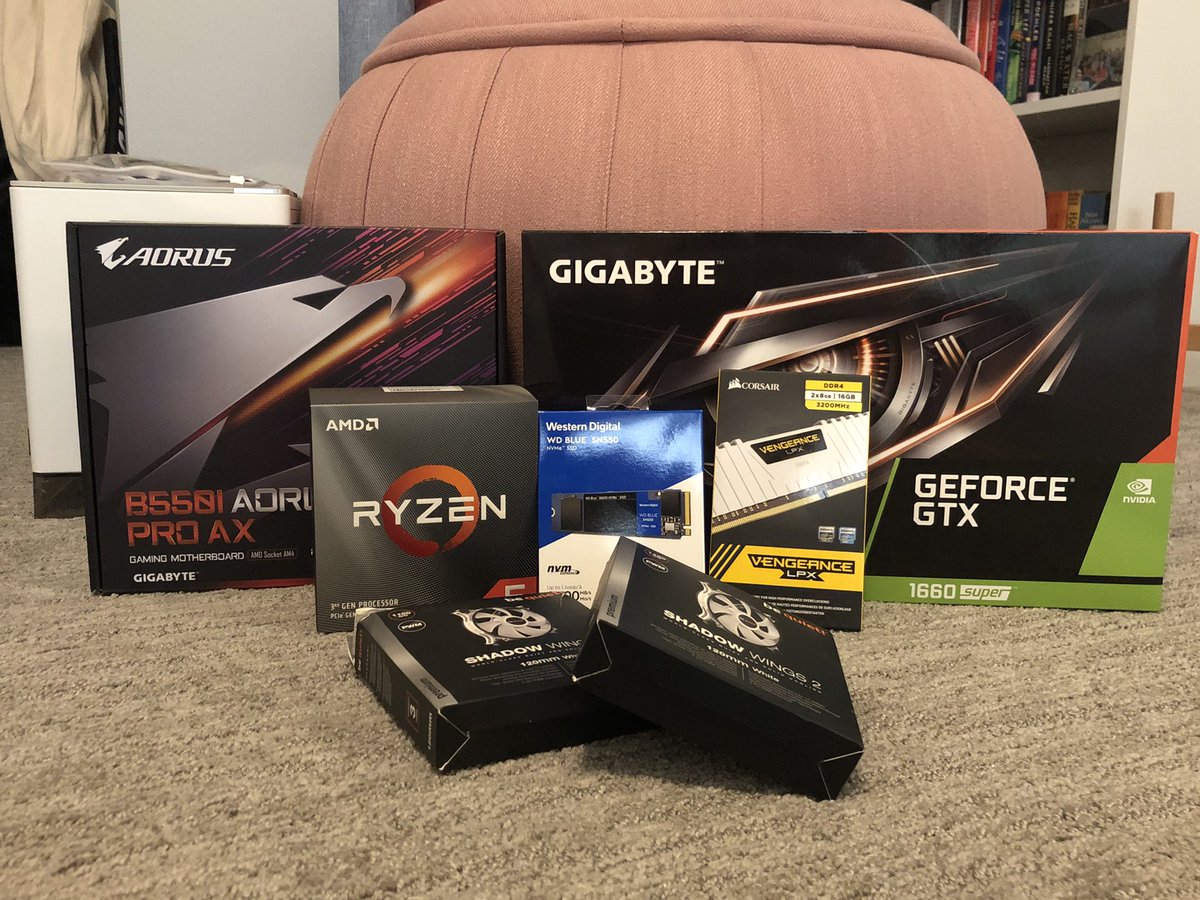Acl295's tweet photo. I did something this weekend I never thought I’d be able to do because I’m not that tech savvy... but I built my first pc! It was an overwhelming process at first but I’m really happy with how it turned out https://t.co/hPqtBM3ahJ