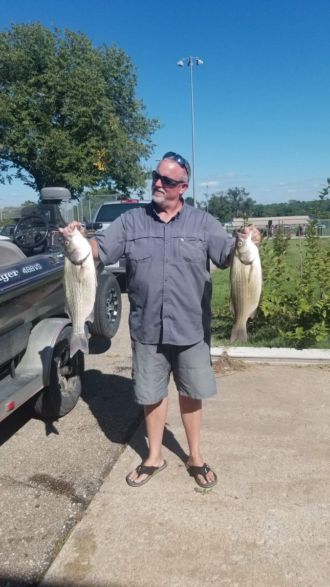 DWBEASON's tweet photo. Wiper fishing https://t.co/dPpVkzjNgm
