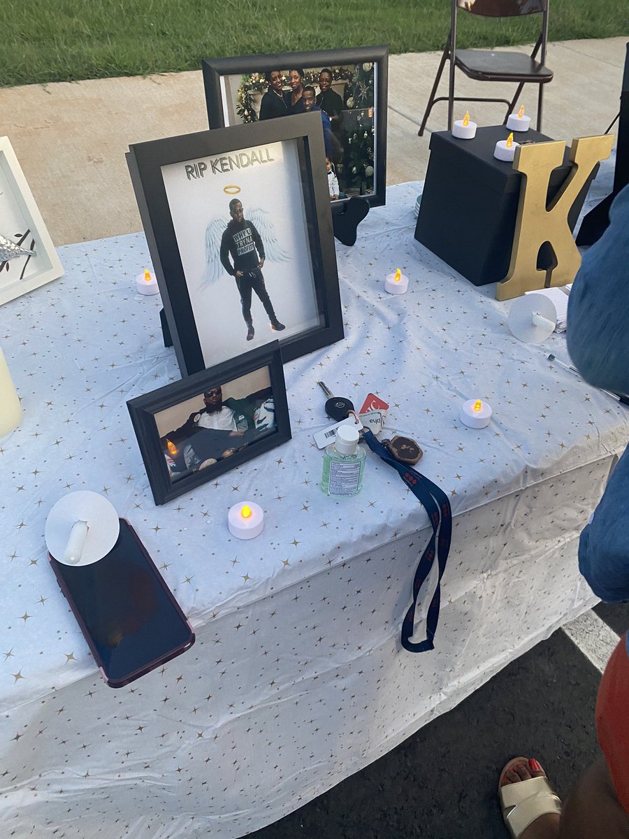 ADMcDowell's tweet photo. #RipKendall https://t.co/tB12g0iuVE