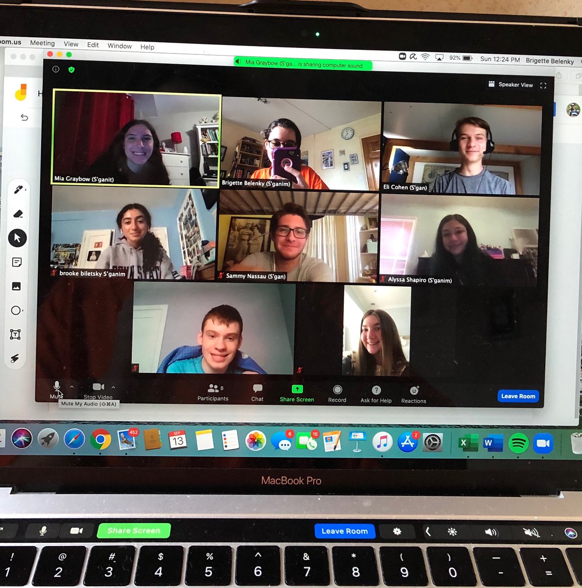 Had such an amazing weekend! Spent last night and today at BAR’s RLTI leading programs, learning, and working with <a href="/BARsgan43/">Eli Cohen</a> and the Big Apple S’ganim! Then spent the rest of this afternoon at the international kickoff with Colin Jost! 🍎✨