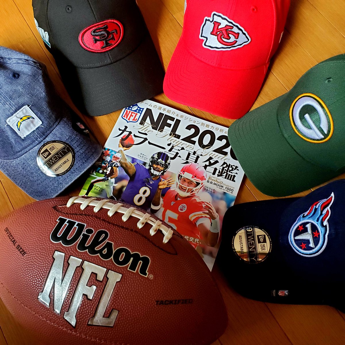 UchiKenPOP's tweet photo. #NFLKickoff 🏈💨➰➰💥👟

はじまったぜえぇぇｯ☝️☝️☝️
コロってるけど みんな負けるな🆚
燃えろッｯ!!🔥 吠えろッｯ!!🙌

#NFLTwitter #NFL2020
#NFL #ChiefsKingdom 
#GoPackGo #FTTB #BoltUp
#ForTheShoe #Titans
#Budweiser #pepsi #Doritos
#NFLKickoff2020 #NFLGamePass https://t.co/Gp2EN5Cxko