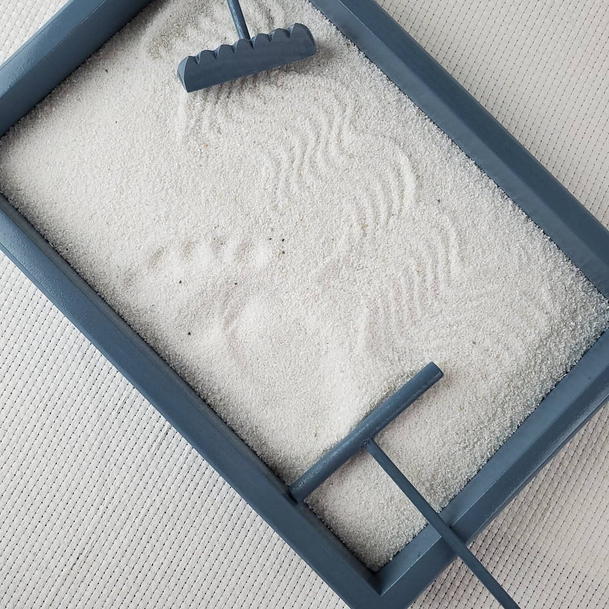 defiantartsco's tweet image. Blue Zen-Fidget box and custom tools.

#woodshop #woodworking #woodworkersofinstagram #woodworker #woodart #woodworkingshop #cabinetmaker #carpenter #woodcraft #furnituremaker #craftsman #epoxyart #resinart #epoxy #resin  #mainewoodworker #mainelife #mainely