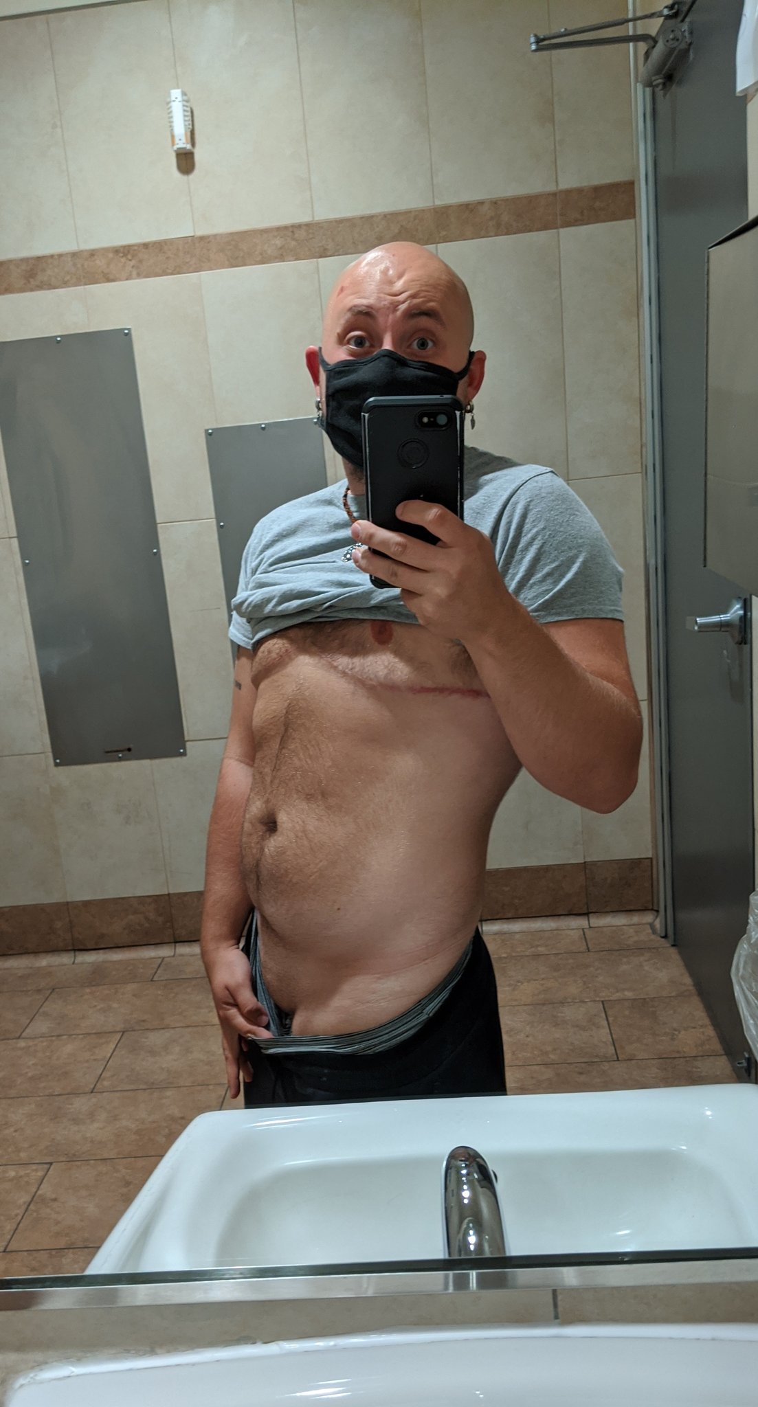 Feelin myself ?? #ftm #trans #cub https://t.co/DCiLnPH8yK