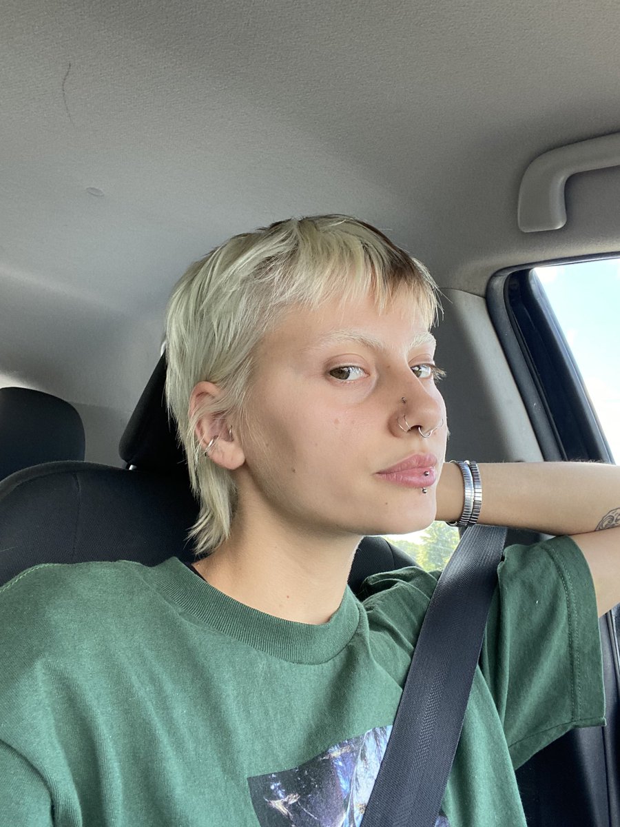 rickidyracckidy's tweet photo. is this a mullet? #grown #notCut https://t.co/EjhGZMehyV