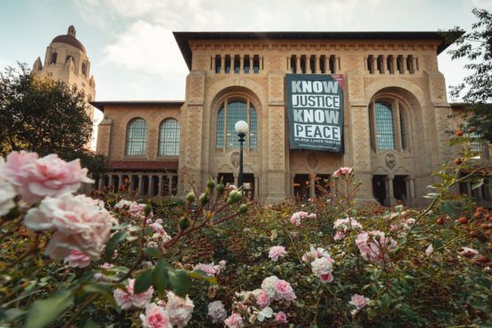 “The Say Their Names – No More Names exhibition opens at Stanford Libraries.
Organized by library staff in response to the deaths of George Floyd, Breonna Taylor and Ahmaud Arbery, the exhibition offers opportunities for ......” buff.ly/3bSqMVI via <a href="/mcalter/">M Calter</a>