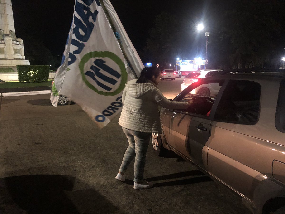 111Juventud's tweet photo. Domingo de militancia! 
Recta final para las elecciones departamentales...
Votas a Pablo Caram? Vota con la 111 LA MEJOR LISTA DE PABLO! https://t.co/kOpwhTMOVr
