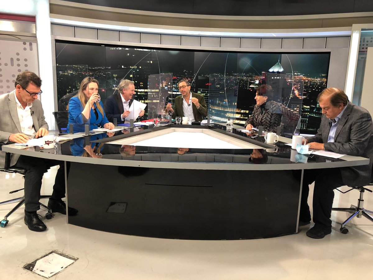 joseantoniokast's tweet photo. Ya listo para hablar con la verdad en #ENacional. Los invito a sintonizar @tvn ✌️ https://t.co/ueZJZhQDwD