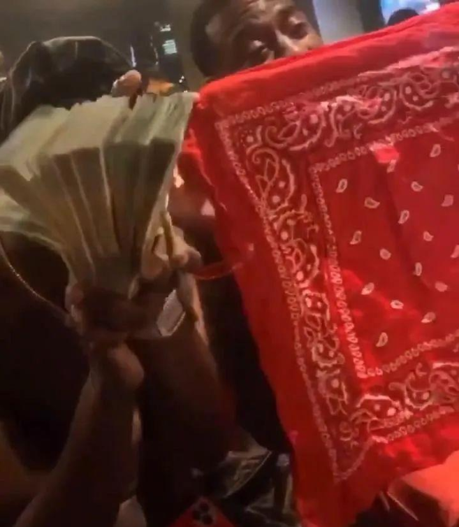 爭議影片流出！墻哥被曝美國「血幫」成員身份，跟腱斷裂原因遭到質疑！（影）-黑特籃球-NBA新聞影音圖片分享社區