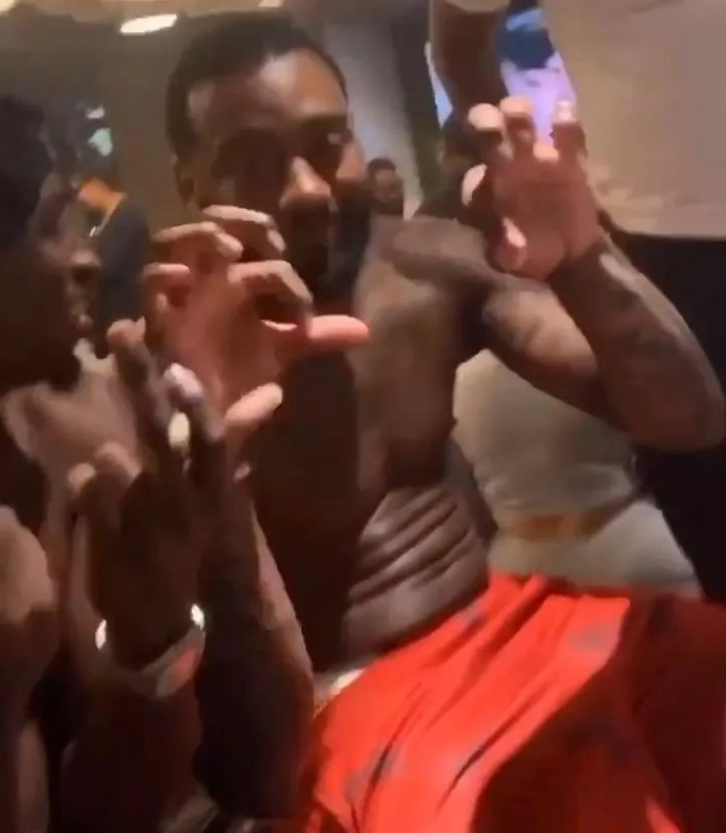 爭議影片流出！墻哥被曝美國「血幫」成員身份，跟腱斷裂原因遭到質疑！（影）-黑特籃球-NBA新聞影音圖片分享社區