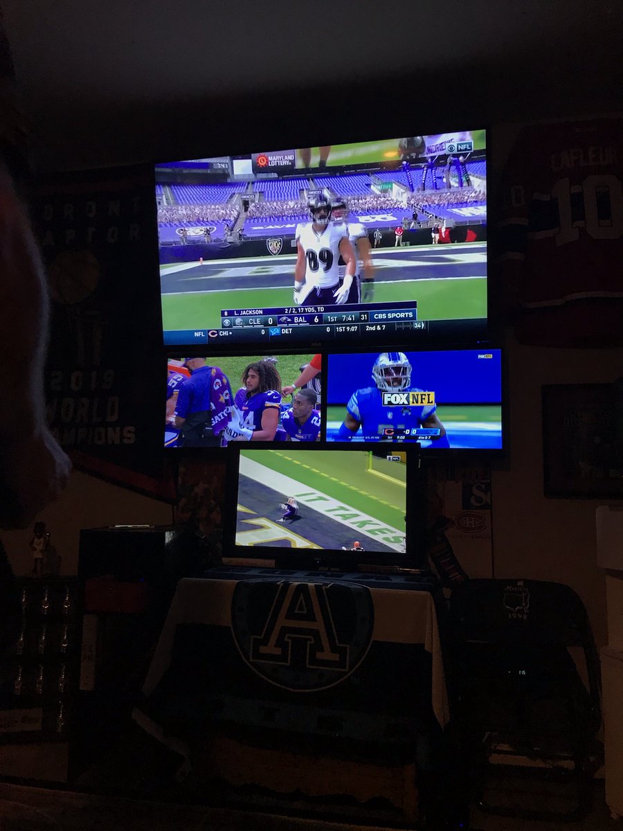 BrianJonker1's tweet photo. It was a great first Sunday!  Welcome back football! https://t.co/vAYvj5PCiE