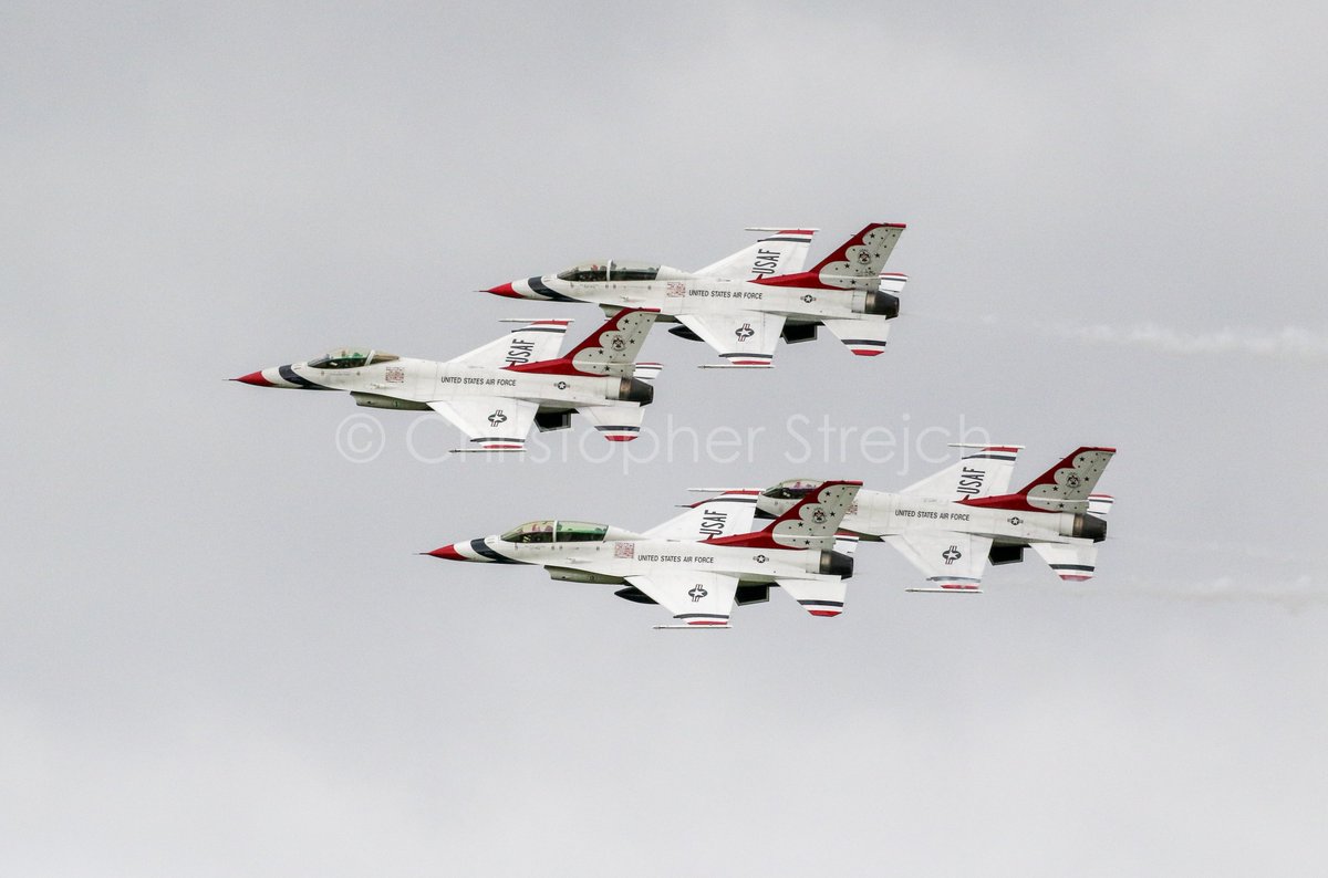 TOwolfhowler's tweet photo. Best. Airshow. Ever.  @AirshowLondon pulled off an absolutely amazing show that will be talked about for years to come! #SKYDRIVE #AirshowLondon https://t.co/Wr522G7BmO