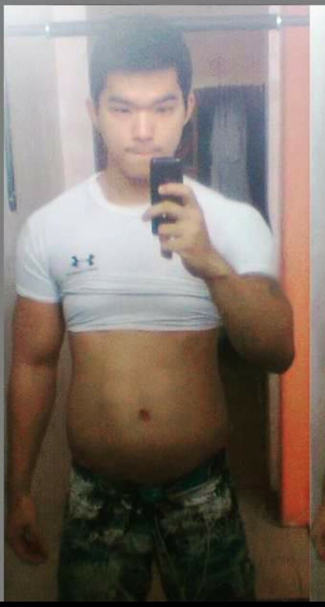 bellygluttons's tweet photo. okay i know i’ve been so inactive here but that’s just because i get lazy haha anyway i thought i’d share this cutie 🤤🤤🤤🤤 i’m drooling over this hot guy. sure wish i knew where to see more of him tho #gay #gaygainz #gaygainer #gayner #malebellygainer #malebeerbelly https://t.co/H8Ob7HbNX9