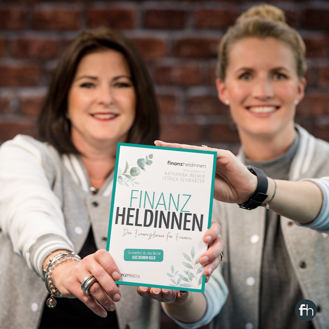 Noch eine Woche, dann erscheint unser finanz-heldinnen #Planer! Mit ihm kannst Du Deine #Finanzen endlich selbst in die Hand nehmen! Aktuell verlosen wir zudem einen von 25 Plätzen für unseren #Workshop, bei dem wir gemeinsam mit dem Planer arbeiten. Mehr: bit.ly/2PzN6Jc