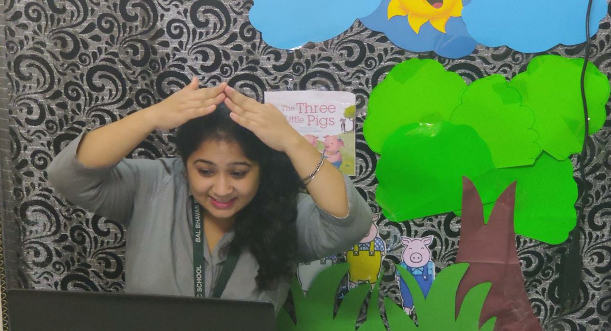 pathak_yashi's tweet photo. Little efforts to make our kiddos learn how important is to work hard for us #effectiveteachingandlearning #Funtime#storytime
#thethreelittlepigs @BBPSMV @cbseindia29 https://t.co/pdGMYPH9XB