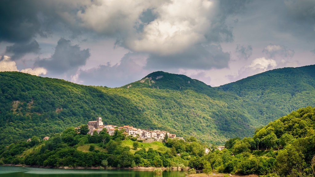 f_stopTraining's tweet photo. Editing in #Lightroom - A Walkthrough With an Image From Vagli Sotto in Tuscany - https://t.co/lHteuTnmEW - #Hints_Tips #News #Software https://t.co/x5nQC8nf4S