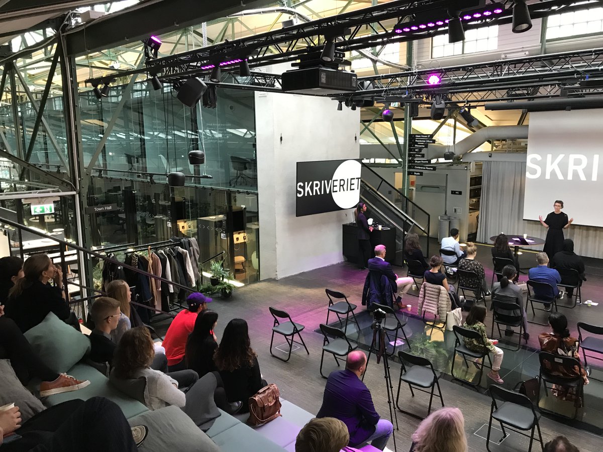 'Homogeniteten bland Sveriges kulturskapare står i allt större kontrast mot det samhälle vi lever i idag.' 

Igår höll projektet #Skriveriet sin ceremoni för de vinnande författarna i litteraturtävlingen som mottog 540 (!) bidrag från unga skribenter runt om i Sverige.