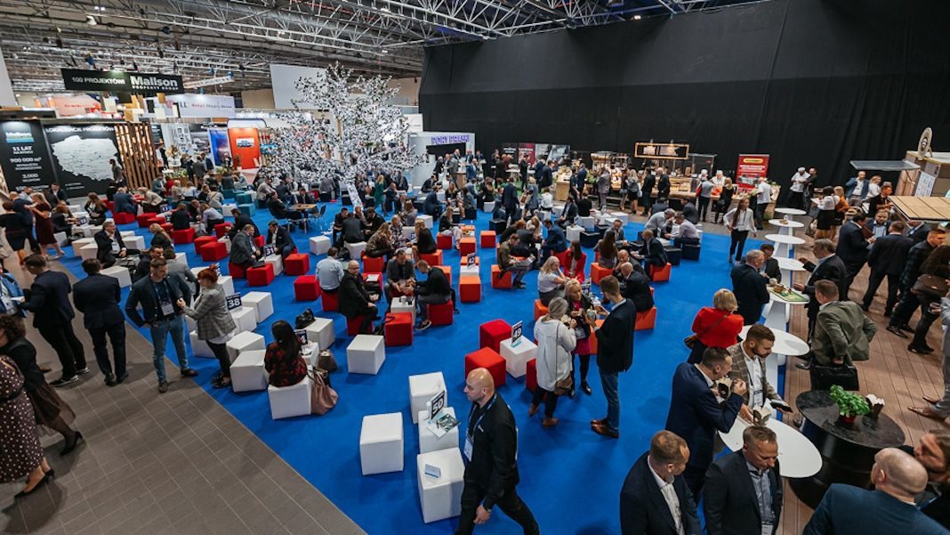 retailnet.pl/pl/2020/09/14/…
Ponad 800 uczestników, a wśród nich osoby odpowiedzialne za rozwój sieci handlowych działających na polskim rynku – 15.09 ruszają targi SCF2020. Będzie to najważniejsze w tym roku spotkanie uczestników rynku centrów handlowych w Polsce <a href="/retailnetpl/">retailnet.pl | Shopping Center Forum</a>