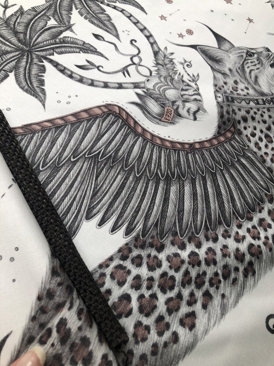 Caroline Aitken Interiors tweet media