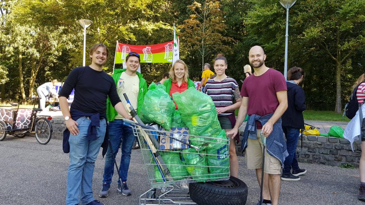 WorldCleanupDa1's tweet image. Nog wat ideeen:

@PvdDUtrecht , @MilieuUtrecht  en Life Impact Company organiseren dit jaar weer een actie in Park Transwijk!

bit.ly/2DWMA5S

@GroenLinks030 en @DWARSUtrecht DWARS organiseren dit jaar een actie in het Wilhelminapark!

bit.ly/35AfV1s

Doe mee!