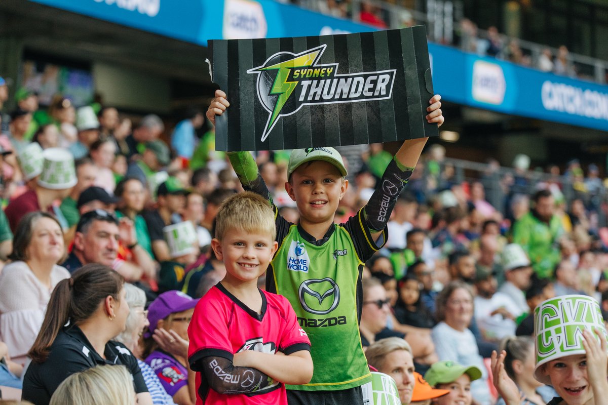🚨 JOB VACANCIES 🚨

We're looking for a Graphic Designer and a Content Creator to work across Thunder and <a href="/SixersBBL/">Sydney Sixers</a> this summer.

Apply here 👉 bit.ly/3bSWtOG #ThunderNation