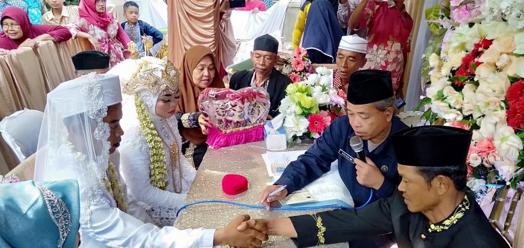 MakeupAiko's tweet photo. ⭐ ️AIKO MAKEUP &amp; W.O ⭐️
👉Menerima jasa makeup prewed,wedding, wisuda maternity dll..
Tersedia dekorasi &amp; paket wedding..  Hubungi..
📲📞No HP/WA : 089516268990
@aikomakeup #makeup #dekorasiwedding #wedding #muabogor #paketwedding #riaspengantinbogor #aikomakeup   #FixEnak https://t.co/XgZfK0jPN7