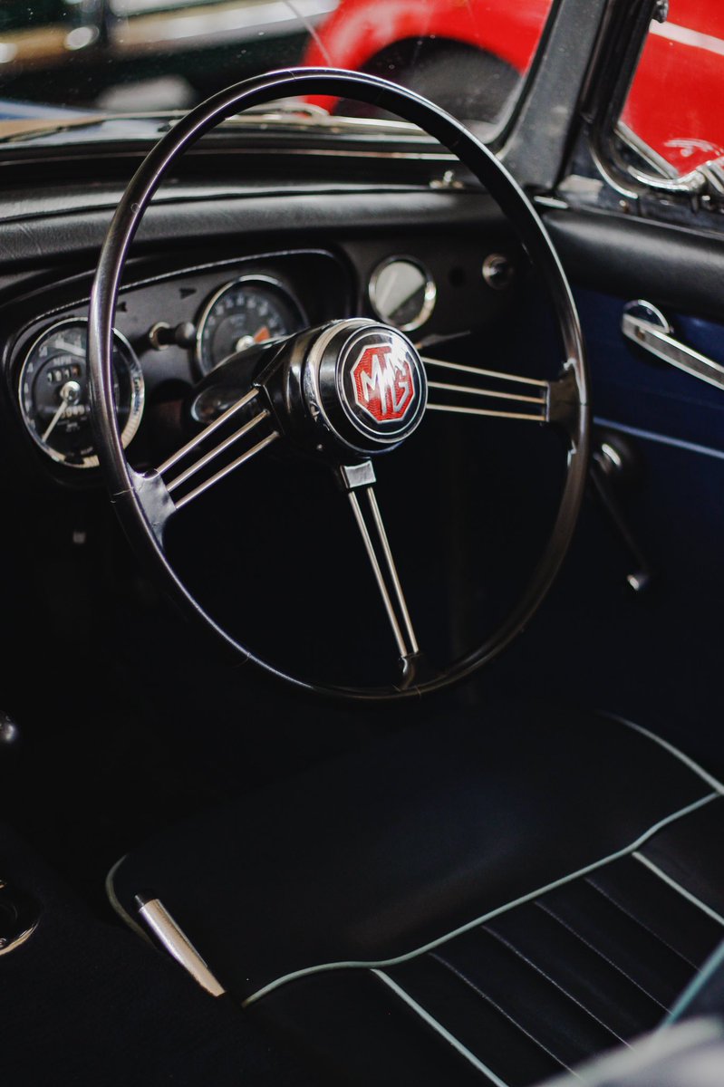 nervesauto's tweet photo. MGB Roadster, now for sale on our website https://t.co/nRcJUgGutg

#mgb
#mg
#autodepoca 
#classiccars 
#cultura
#heritage https://t.co/kw30scG1YD
