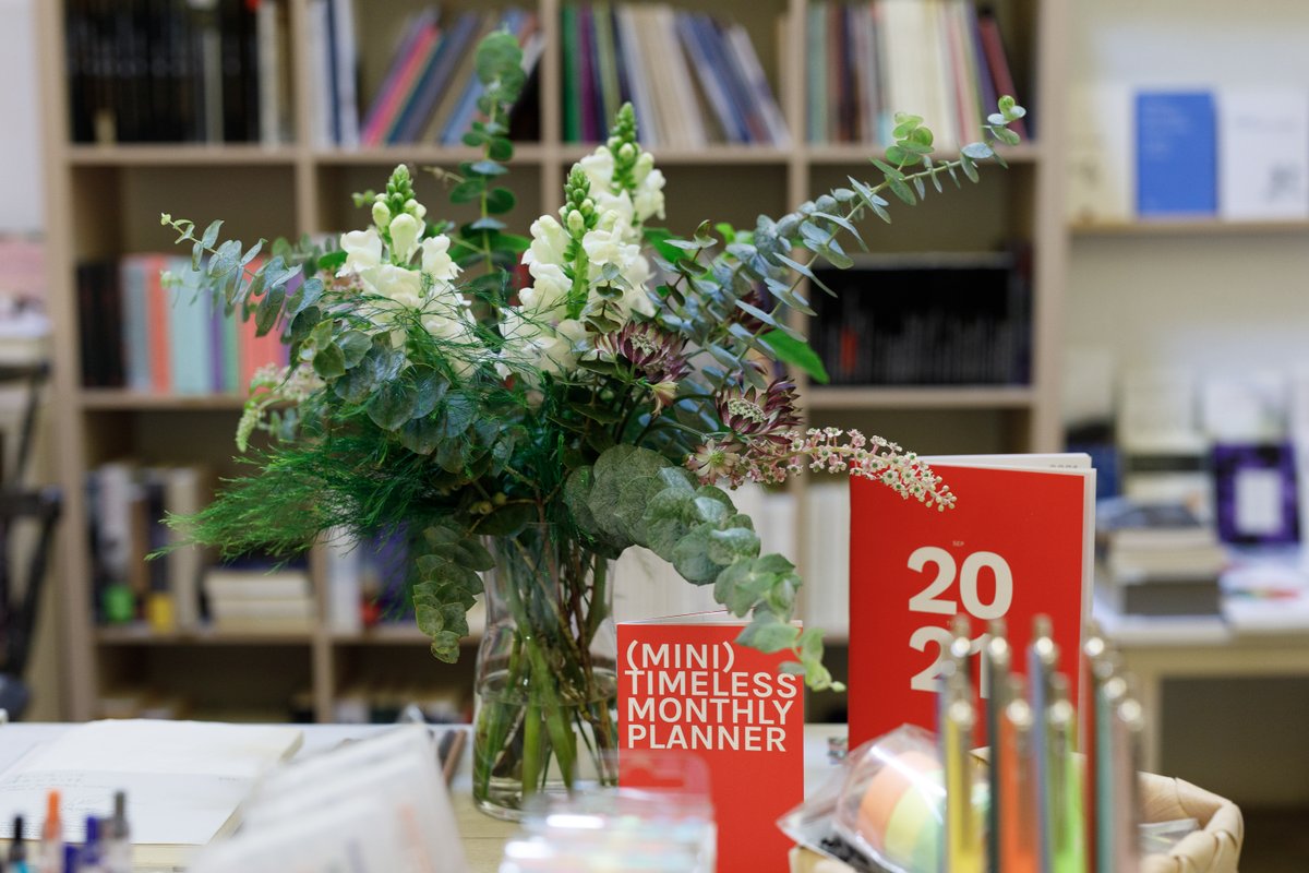 Empaquetando's tweet photo. Hasta el 21 de septiembre estamos de popup con una selección de papelería bonita en la librería @Moito_Conto #Coruña https://t.co/YXJRZtn5TE