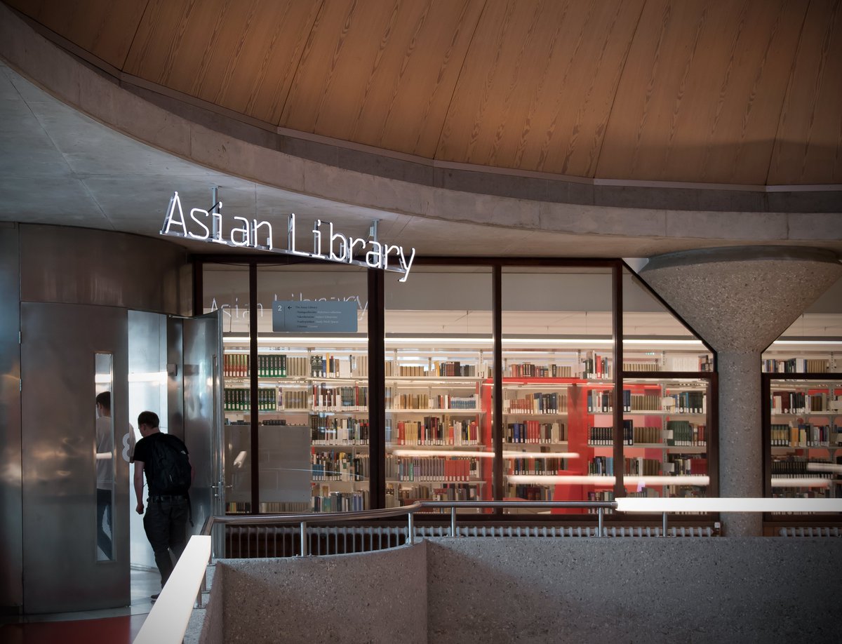 KITLVJakarta's tweet photo. It has the largest collection on Indonesia worldwide and some of the foremost collections on South and Southeast Asia, China, Japan and Korea. A great part of the collection is already digitally accessible on https://t.co/xNd2ZNUC8H #throwback #GrandOpening #AsianLibrary https://t.co/BzqcVR1Drb