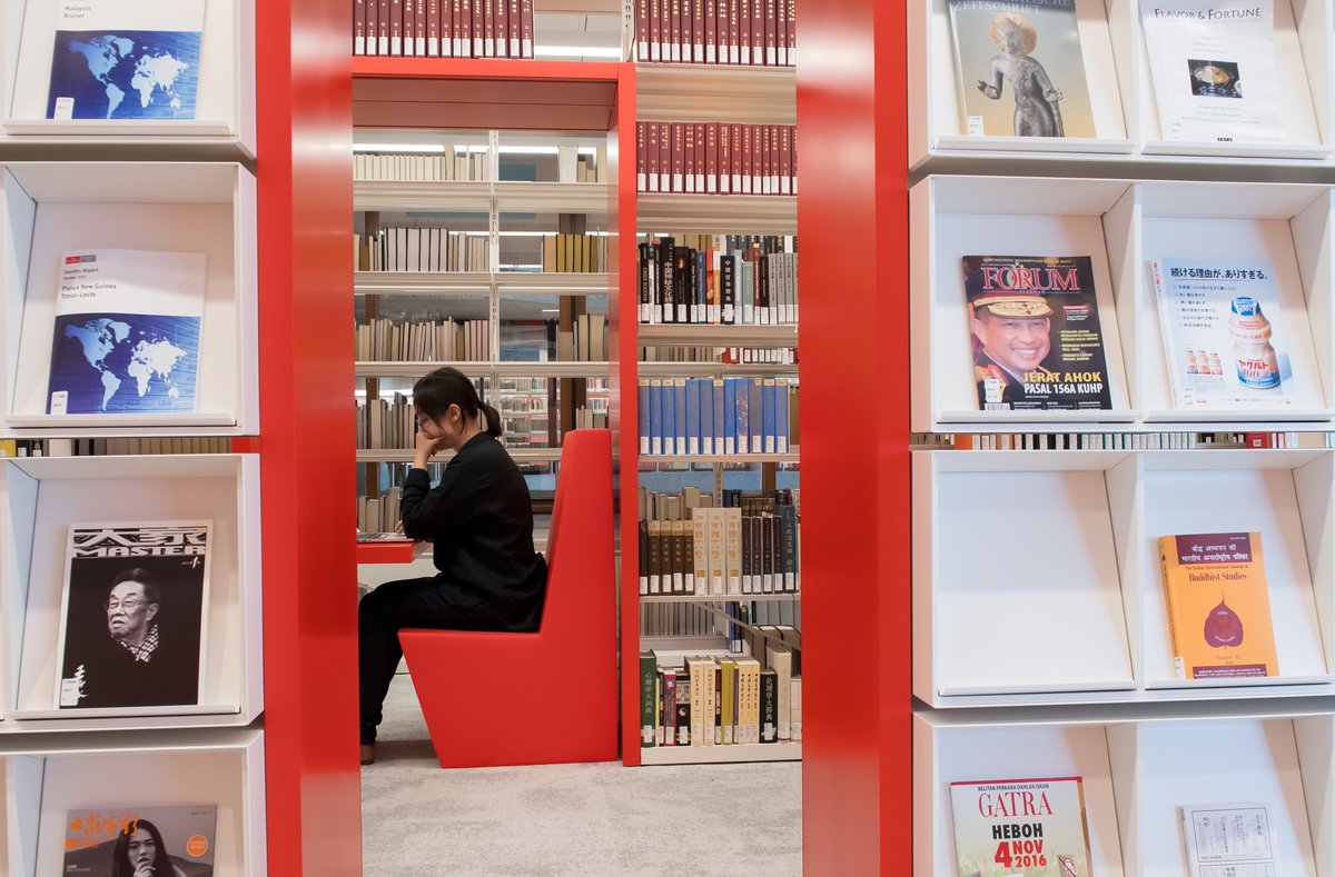 KITLVJakarta's tweet photo. It has the largest collection on Indonesia worldwide and some of the foremost collections on South and Southeast Asia, China, Japan and Korea. A great part of the collection is already digitally accessible on https://t.co/xNd2ZNUC8H #throwback #GrandOpening #AsianLibrary https://t.co/BzqcVR1Drb