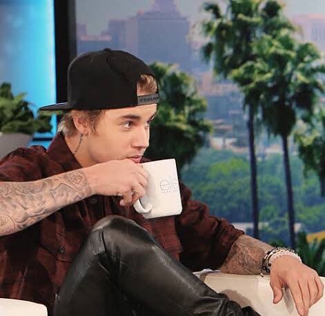 bieberstreamer's tweet image. me waking up to this uh #swiftiesattac #swiftieshelpsswifties #swiftienation 😍⁉️