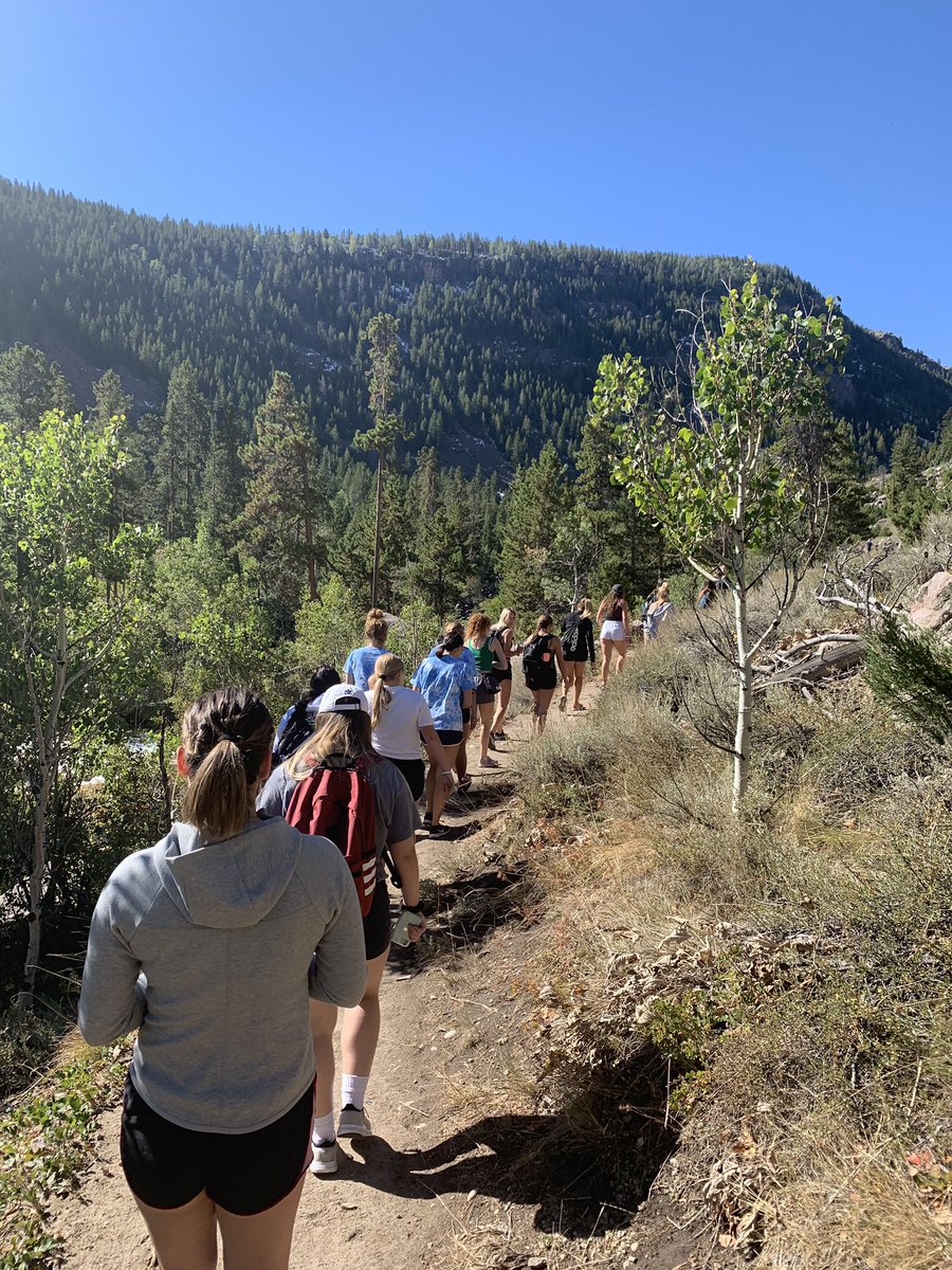 CentralWvb's tweet photo. We had a great time hiking the beautiful Sinks Canyon yesterday morning ☀️ #teambonding #rustlervolleyball https://t.co/JdYFejNnyy