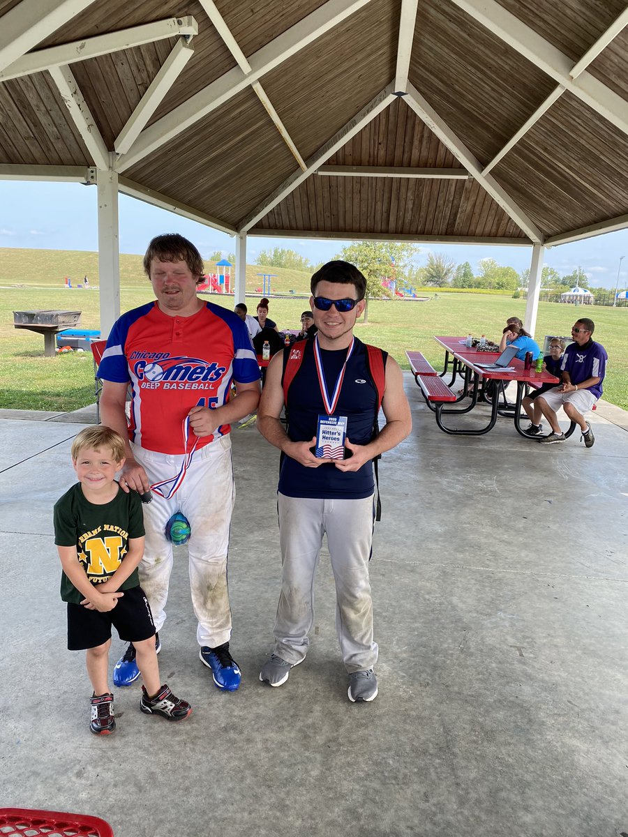 thunder_23book's tweet photo. @thunderbeepball @calabro13sports @ChrisHaganIndy  @JMV1070  the Indy thunder captures another tourney ! Few individual awards Erik Rodriguez Def MVP Kyle Lewis Off MVP Erik, Tyler, Corion all Off tourney team thunder 14-6 over Indy Edge today https://t.co/KhjjVXUaz5