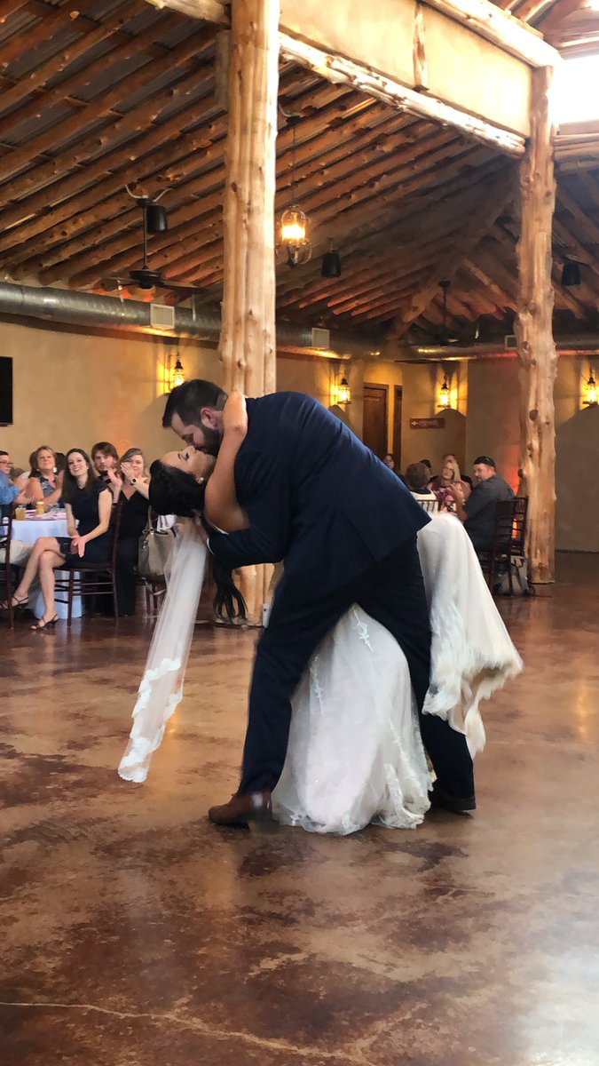 _mikaylasmith's tweet photo. and just like that.. I’m married 🤍 https://t.co/ogY6sobIvJ