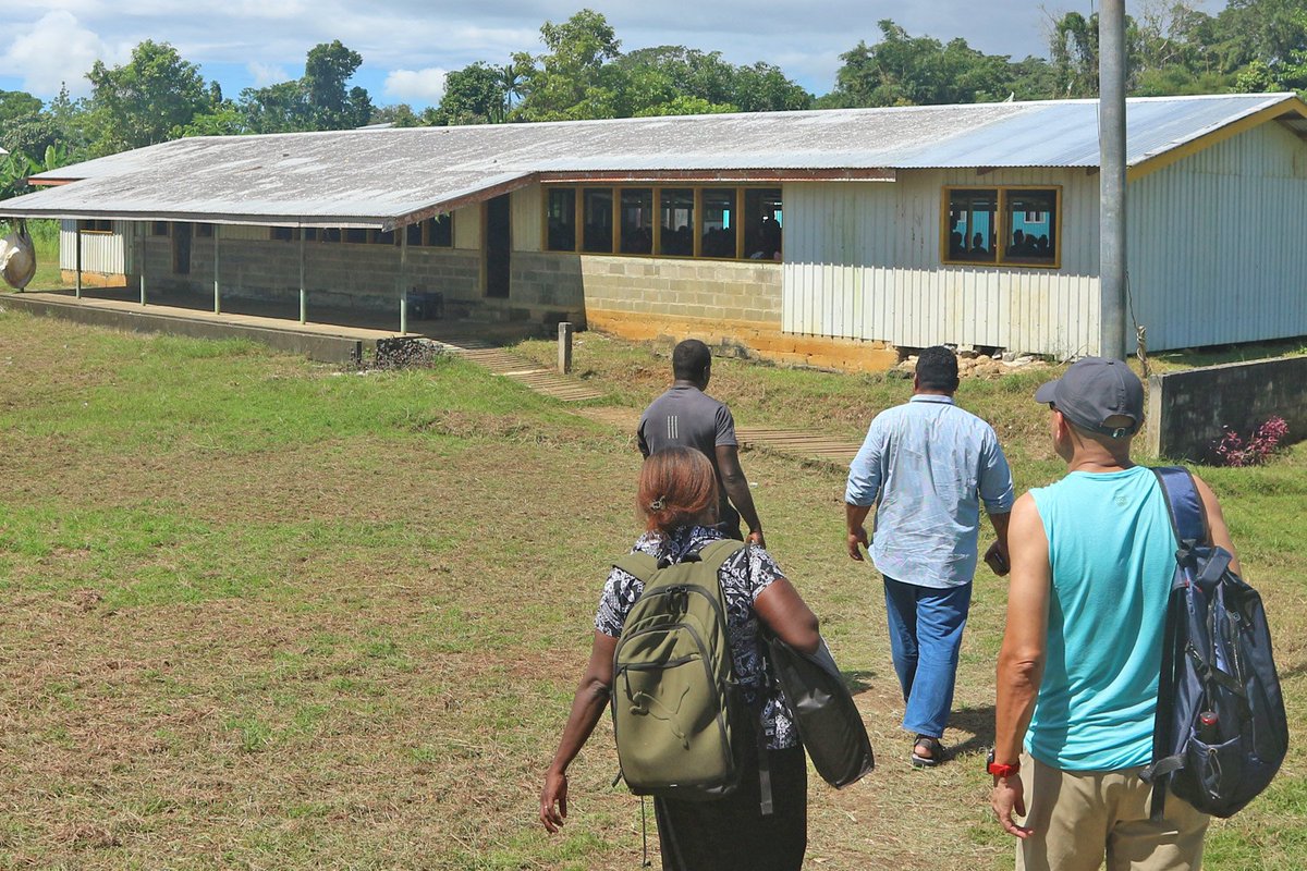 cbsiinfo's tweet photo. Governor Dr. Luke Forau led a small team to Choisuel and Western Province last week, to formally open  the 1st nation wide consultations  undertaken to develop the governments 1st ever National Economy Strategy(NDES) and the 3rd National Financial Inclusion Strategy (NFIS 3) https://t.co/lSJQl3FhlS