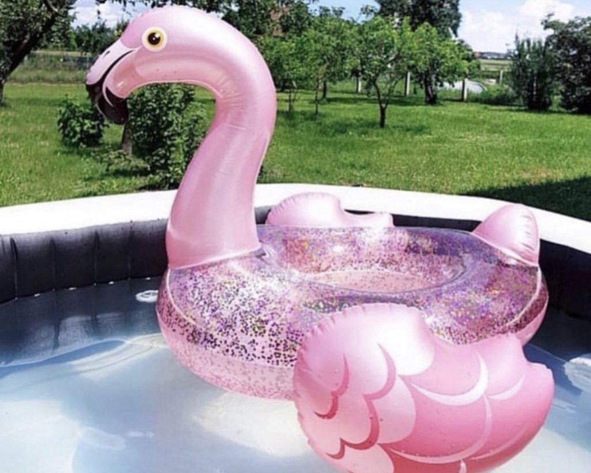 floatingbeach tweet picture