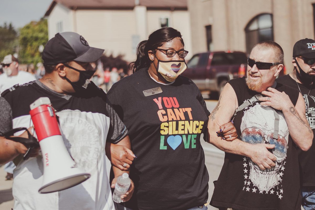officialdaniwv's tweet photo. We are one! Uncomfortable for a moment to be part of a movement! The storytellers have their version. The truth tellers build bridges. A picture is worth a 1,000 words. Unity. Solidarity. One Love. #WalkWithMe2020❤️🧡💛💚💙💜🖤🤍🤎 https://t.co/5aGL8vEbDE