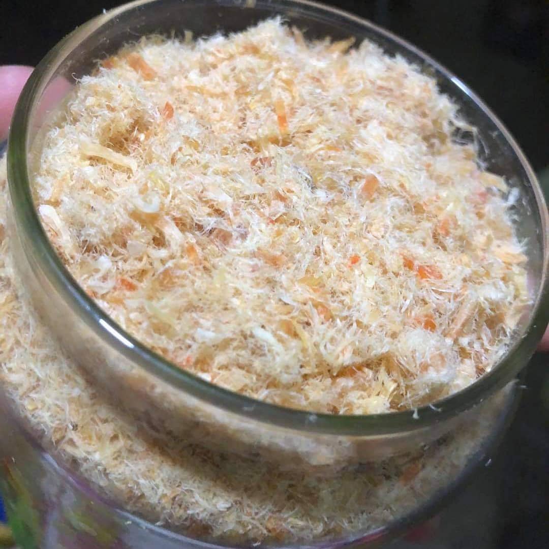 NaungLong_MM's tweet photo. 🦐🦐  Only large dried prawns are used for grinding.🦐🦐

#Naung_Lone_Tarlapaw https://t.co/SO3cZebVcC