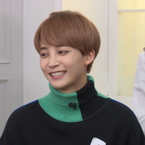 random photos of him and his adorable smile again