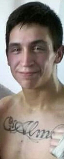 desaparecidaorg's tweet photo. Micaela Zalazar tenía 28 años, LA MATARON!!. Su pareja Renzo Pancera la mató hoy a golpes!! en 9 de Julio, Buenos Aires. Ella tenia 2 hijos y estaba embarazada. Basta!!, no se aguanta más!!, compartamos la cara del femicida!!, QEPD Micaela 😑💜
#NiUnaMenos https://t.co/9wIx5x4wJA