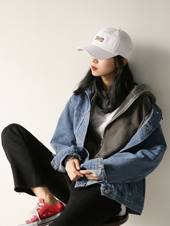 Actuashaa's tweet photo. Blue Denim or Black Denim? https://t.co/MhF1jMaobd