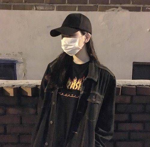 Actuashaa's tweet photo. Blue Denim or Black Denim? https://t.co/MhF1jMaobd