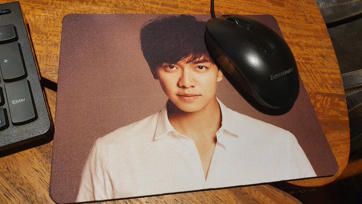 bb_airen's tweet photo. Happy Monday, Airens! 💚💚💚 Let's crush this week with all the energy we got from Seunggiday 💪😅

(p.s. subtle way of hoping for Mouse updates) #LeeSeungGi #이승기 #workspiration https://t.co/neRXBYHiPh