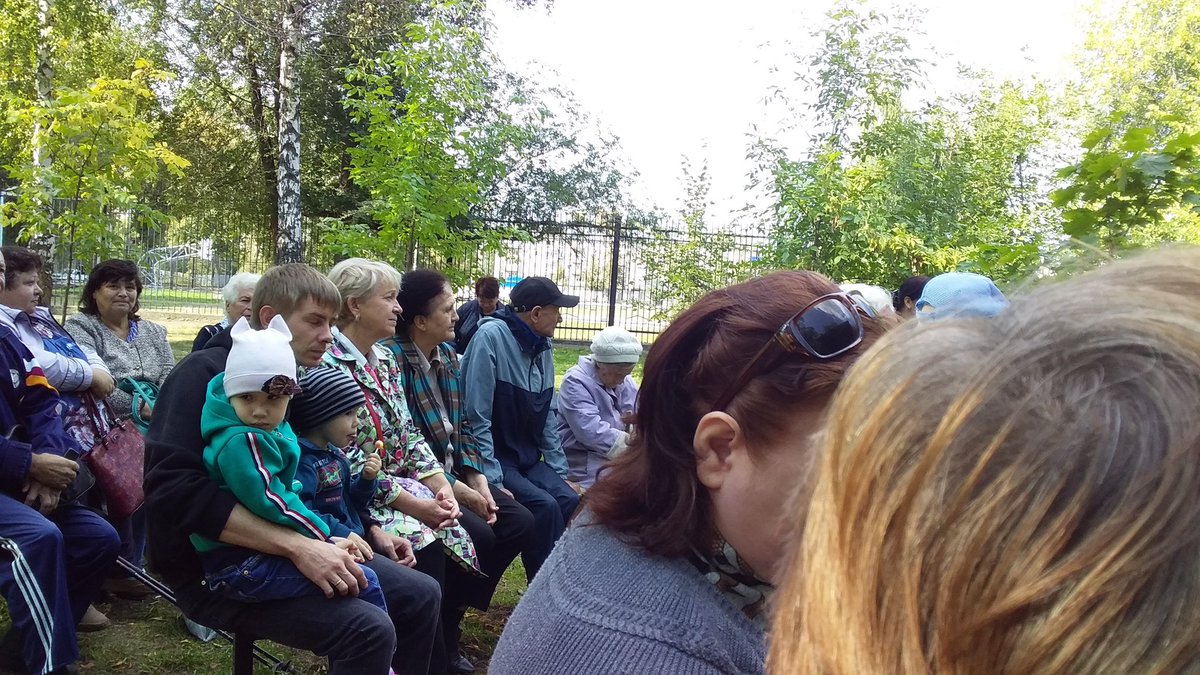 13 сентября в сквере 100 лет УПЗ приняли участие в празднование  Дня города " Горжусь Ульяновском- городом трудовой славы"