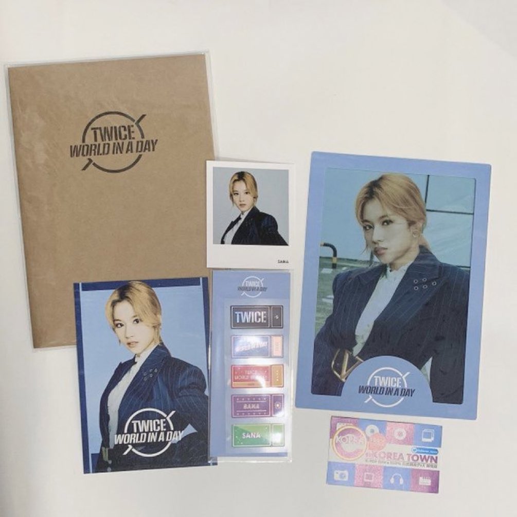 Ekorea 鶴橋店舗限定情報 Twice Twice World In A Day 公式グッズ販売中です 是非お立ち寄りくださいませ Twice Ekorea Worldinaday 公式グッズ 鶴橋 大阪 Kpop T Co Cbacjuoblj Twitter