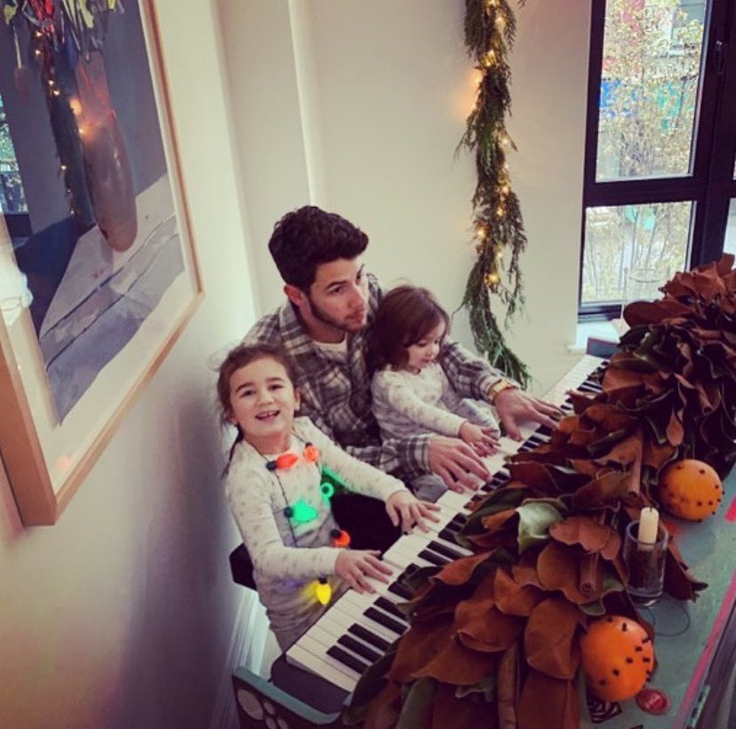ThankfulJonas's tweet photo. Day 14 of #16daysofnickjonas brings us Uncle Nick 💜💜 https://t.co/Fi0gofu3gm