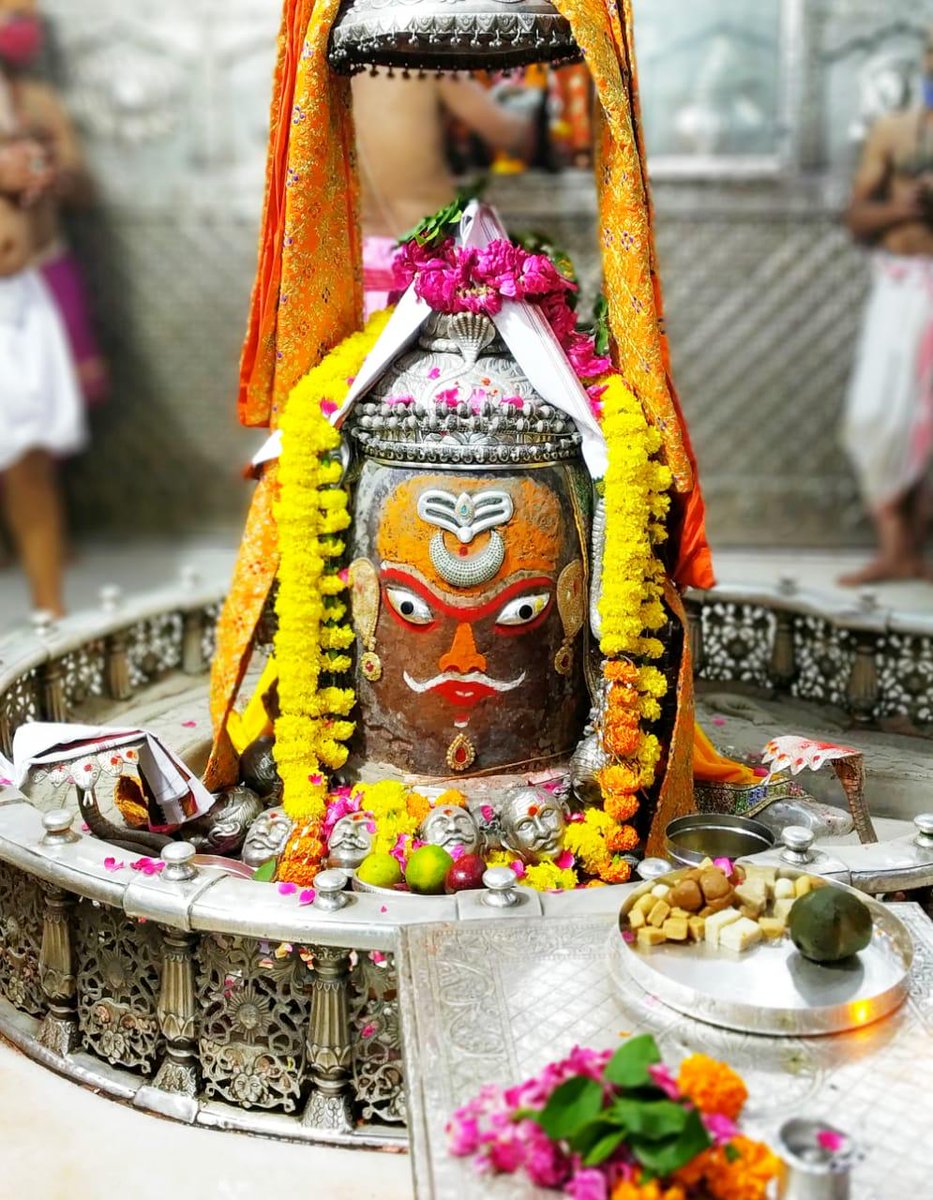 Shri Mahakaleshwar Ujjain (@ujjainmahakalji) on Twitter photo рдЬрдп рд╢реНрд░реА рдорд╣рд╛рдХрд╛рд▓реЗрд╢реНрд╡рд░ред ЁЯЩП
рджрд┐рдирд╛рдВрдХ 14.09.2020 (рд╕реЛрдорд╡рд╛рд░) рдХреЛ рднреБрддрднрд╛рд╡рди рд░рд╛рдЬрд╛ рдЕрд╡рдВрддрд┐рдХрд╛рдирд╛рде рдорд╣рд╛рдХрд╛рд▓ рдЬреНрдпреЛрддрд┐рд░реНрд▓рд┐рдЩреНрдЧ рд╢реНрд░реА рдорд╣рд╛рдХрд╛рд▓реЗрд╢реНрд╡рд░ рдЬреА рдХрд╛ рднрд╕реНрдорд╛рд░рддреА рд╢реНрд░реГрдВрдЧрд╛рд░ рджрд░реНрд╢рдиред #Mahakaleshwar рдЬрдп рд╢реНрд░реА рдорд╣рд╛рдХрд╛рд▓реЗрд╢реНрд╡рд░ред ЁЯЩП
рджрд┐рдирд╛рдВрдХ 14.09.2020 (рд╕реЛрдорд╡рд╛рд░) рдХреЛ рднреБрддрднрд╛рд╡рди рд░рд╛рдЬрд╛ рдЕрд╡рдВрддрд┐рдХрд╛рдирд╛рде рдорд╣рд╛рдХрд╛рд▓ рдЬреНрдпреЛрддрд┐рд░реНрд▓рд┐рдЩреНрдЧ рд╢реНрд░реА рдорд╣рд╛рдХрд╛рд▓реЗрд╢реНрд╡рд░ рдЬреА рдХрд╛ рднрд╕реНрдорд╛рд░рддреА рд╢реНрд░реГрдВрдЧрд╛рд░ рджрд░реНрд╢рдиред #Mahakaleshwar