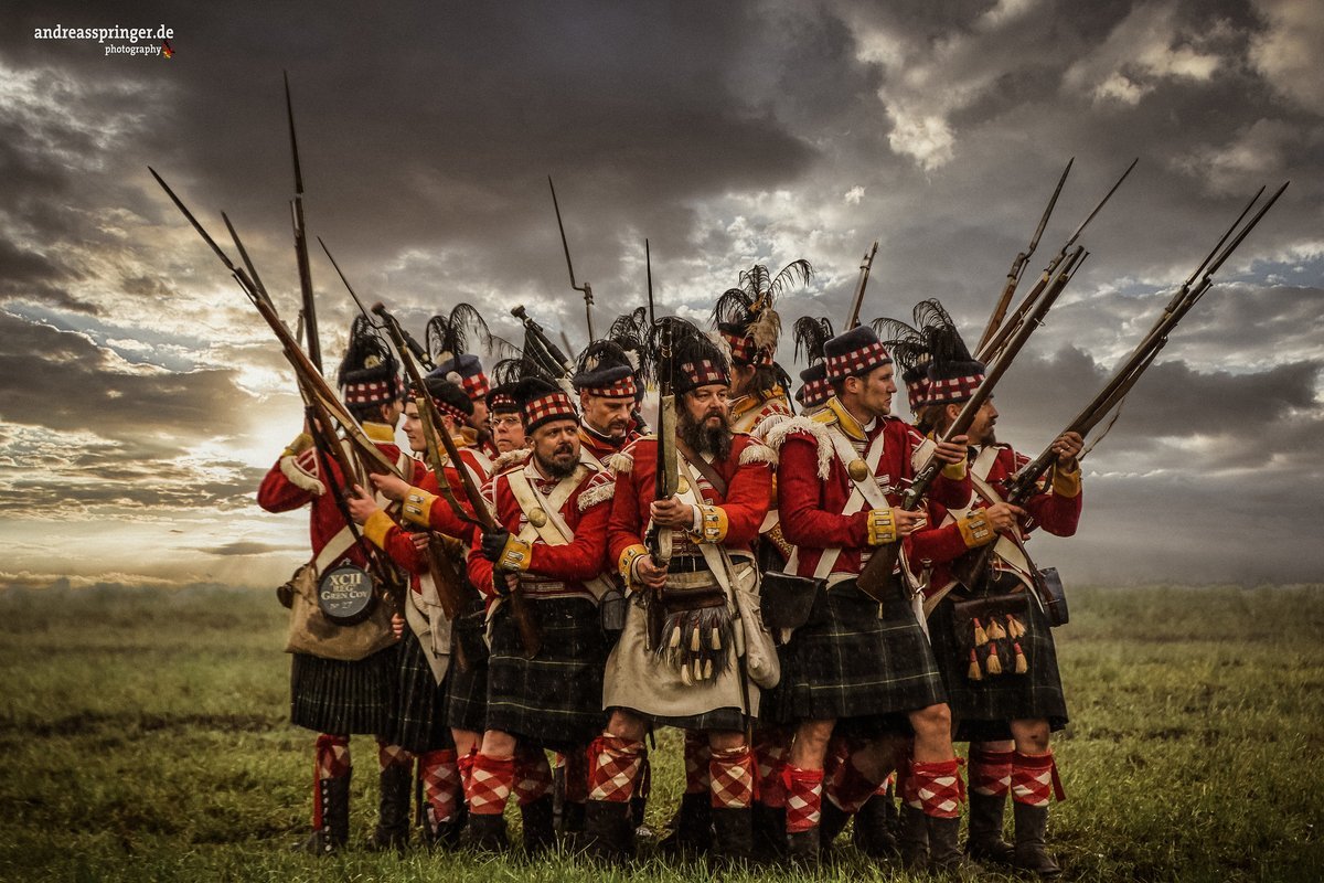 龍トウ 忙中 No Twitter スコッチちゃん スコットランド ぷっコク 民族衣装のキルトはスコットランド北部のハイランド人の衣装 イギリス陸軍の精鋭中の精鋭で知られており ハイランダーズ Highlanders と呼ばれている 映画ダンケルクでも高山連隊として少し
