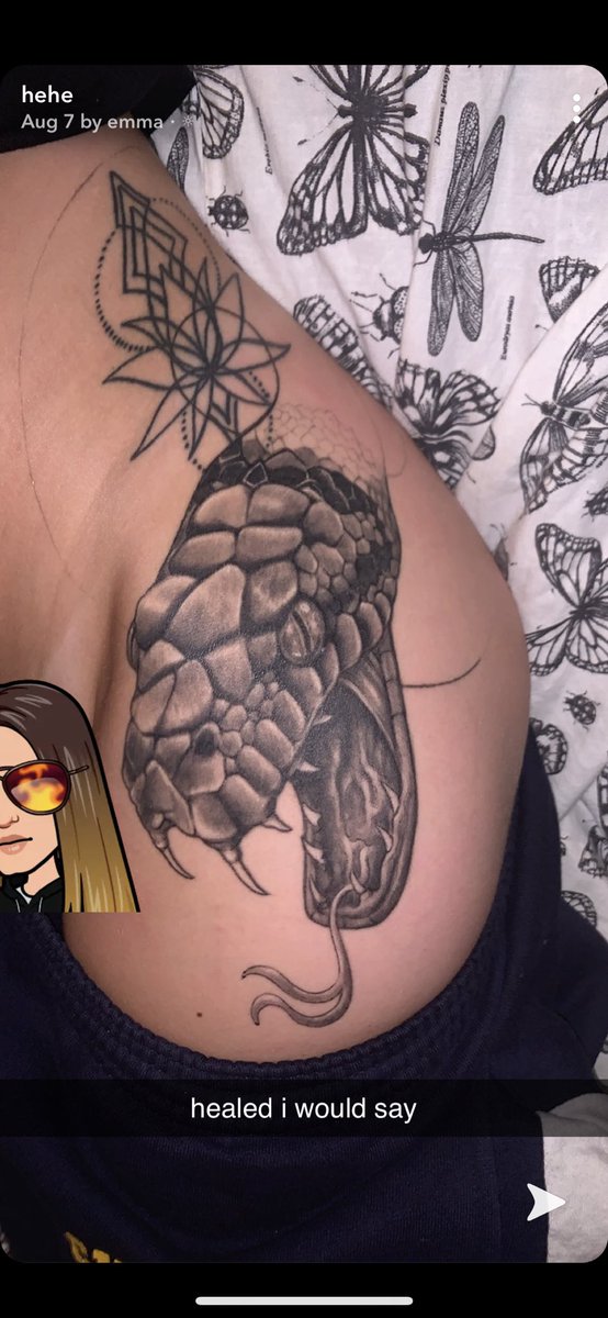 em67a's tweet photo. @SanitasDivide yesss. i have at least 6 more sessions to go (it goes up my back) (getting some coverups) but it’s gonna be fire🔥 https://t.co/CFl5W8rEZ4