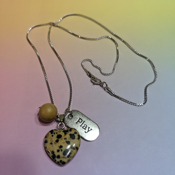 Kiby's tweet photo. So good I had to share! Check out all the items I'm loving on @Poshmarkapp #poshmark #fashion #style #shopmycloset #sanctuary #carpisa: https://t.co/5Y7yPG2Gs9 https://t.co/FgK4lN5LVh